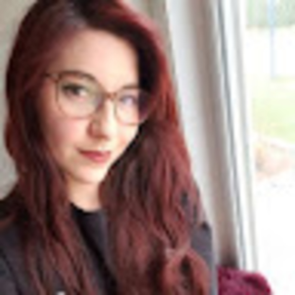 Meet your Posher, Chloe